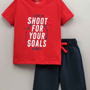 Half Sleeves Tee & Shorts Text Print